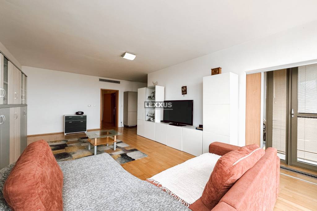 LEXXUS | Príjemný 2 izbový byt s parkingom v novostavbe Vienna Gate