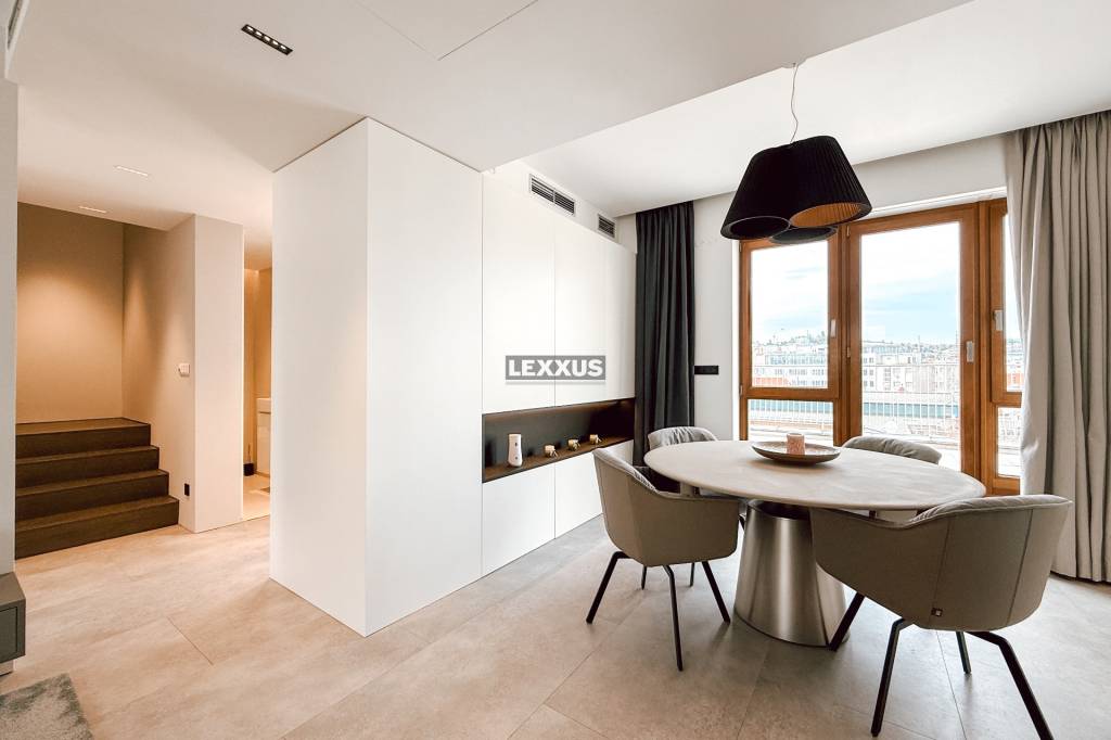 LEXXUS | Penthouse s dvoma terasami na pešej zóne Starého Mesta