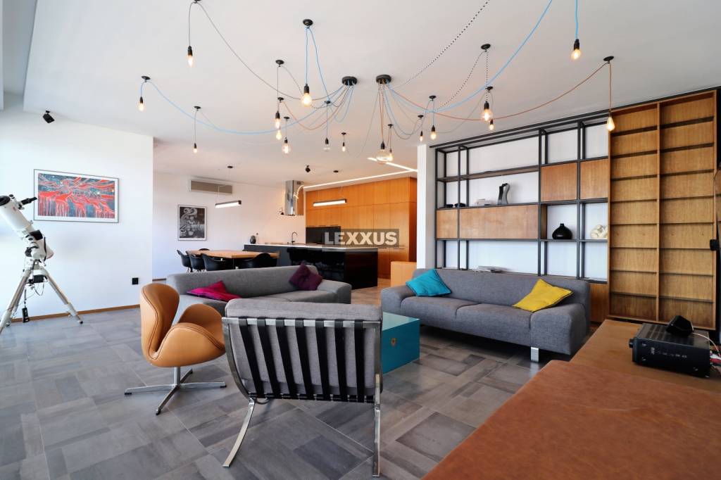 LEXXUS | Luxusný 3 izbový byt - dizajnový projekt CUBES - garáž