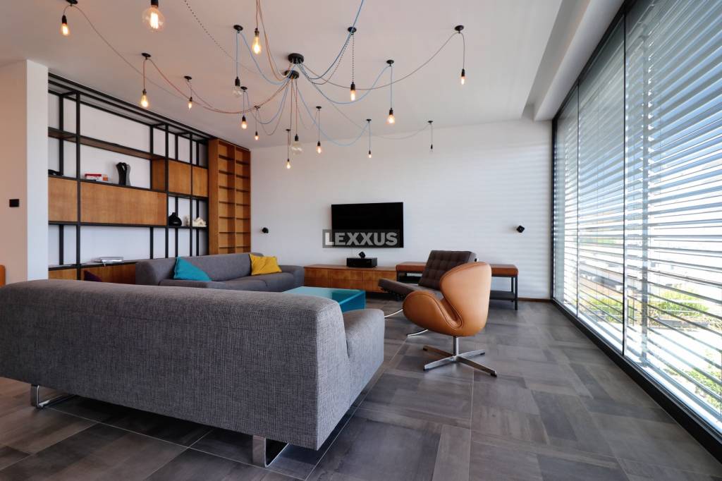 PRENÁJOM Luxusný 3 izbový byt - dizajnový projekt CUBES - garáž