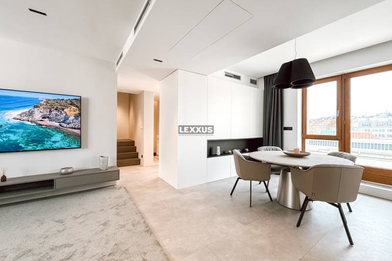 LEXXUS | Penthouse s dvoma terasami na pešej zóne Starého Mesta